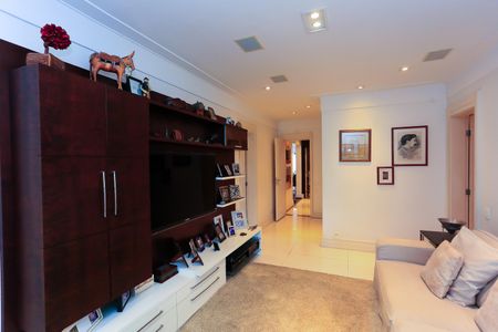 Apartamento à venda com 350m², 4 quartos e 4 vagas Apartamento à venda com 350m², 4 quartos e 4 vagassala íntima