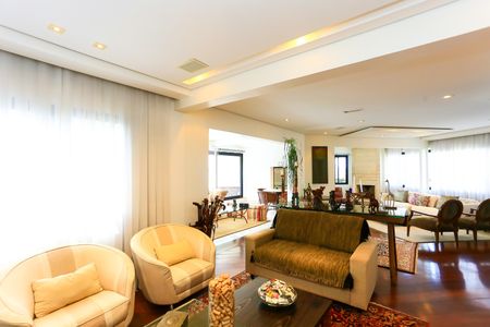 Apartamento à venda com 350m², 4 quartos e 4 vagas Apartamento à venda com 350m², 4 quartos e 4 vagasSala