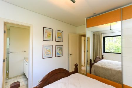 Apartamento à venda com 350m², 4 quartos e 4 vagas Apartamento à venda com 350m², 4 quartos e 4 vagassuíte 3