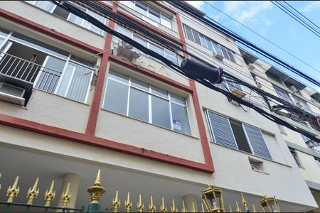 Apartamento para alugar com 70m², 2 quartos e 1 vaga Apartamento para alugar com 70m², 2 quartos e 1 vagaFachada