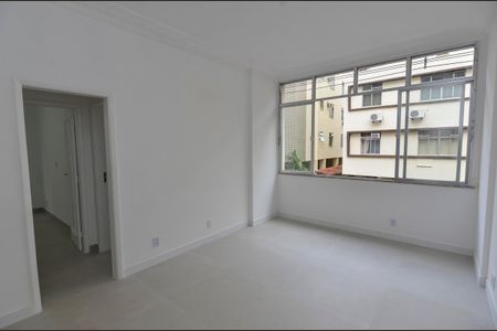 Sala de apartamento para alugar com 2 quartos, 70m² em Tijuca, Rio de Janeiro