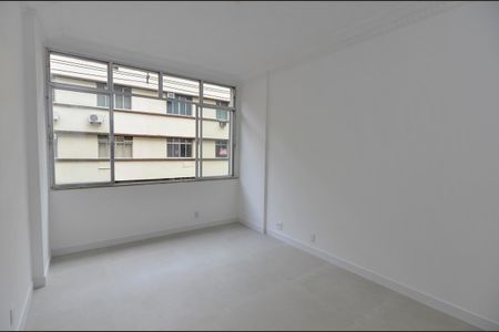 Sala de apartamento para alugar com 2 quartos, 70m² em Tijuca, Rio de Janeiro