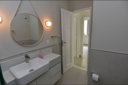 Apartamento para alugar com 70m², 2 quartos e 1 vaga Apartamento para alugar com 70m², 2 quartos e 1 vagaBanheiro