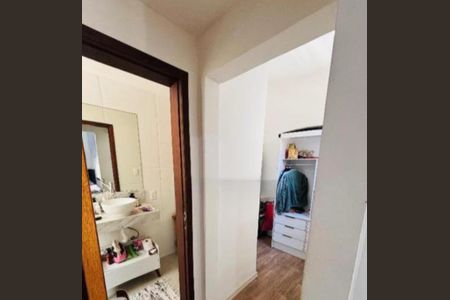 Corredor de apartamento à venda com 3 quartos, 139m² em Icaraí, Niterói