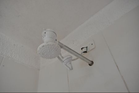 Casa para alugar com 100m², 2 quartos e 1 vagaBanheiro do  Quarto Suíte