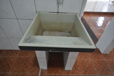 Casa para alugar com 100m², 2 quartos e 1 vagaÁrea de Serviço