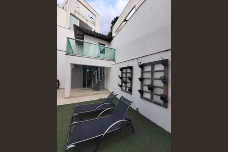Casa de condomínio à venda com 360m², 4 quartos e 4 vagasÁrea Externa
