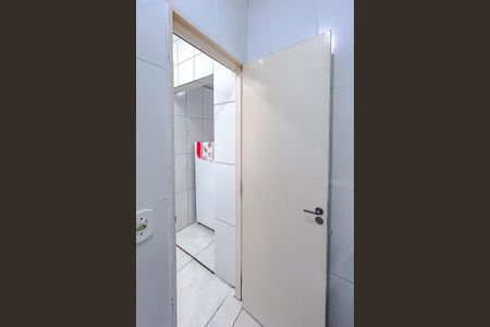 Casa de condomínio para alugar com 28m², 1 quarto e sem vagaBanheiro