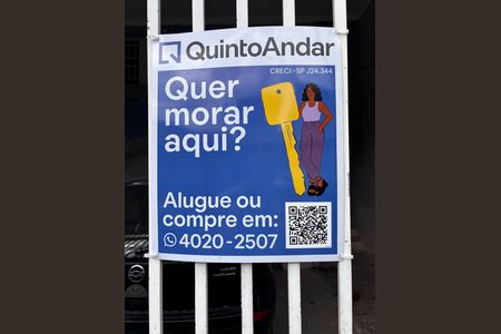 Casa à venda com 380m², 5 quartos e 2 vagas Casa à venda com 380m², 5 quartos e 2 vagasPlaquinha