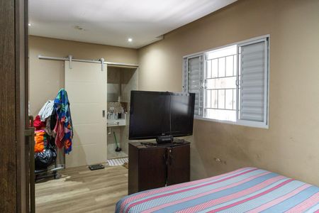 Casa à venda com 380m², 5 quartos e 2 vagasQuarto 2 - Casa 1