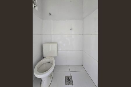 Banheiro social  de casa para alugar com 2 quartos, 40m² em São Januário (justinópolis), Ribeirão das Neves