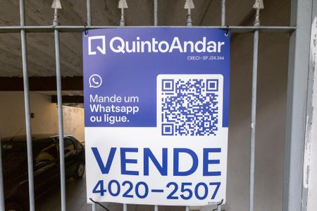 Casa à venda com 297m², 2 quartos e 2 vagasPlaca
