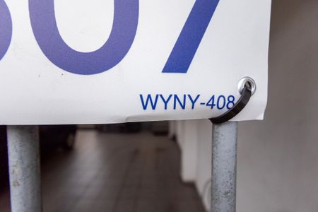 Casa à venda com 297m², 2 quartos e 2 vagasCódigo da placa 