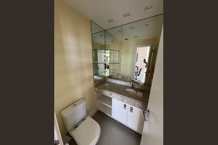 Apartamento para alugar com 2 quartos, 111m² em Barra da Tijuca, Rio de Janeiro