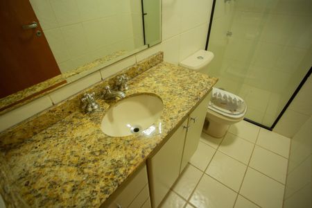 Apartamento à venda com 84m², 3 quartos e 2 vagas Apartamento à venda com 84m², 3 quartos e 2 vagasBANHEIRO