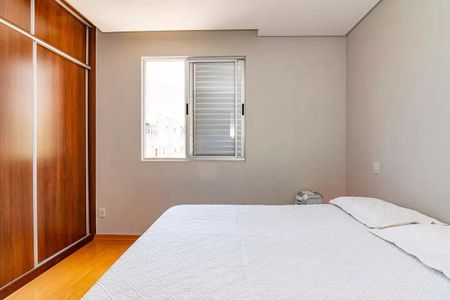 Apartamento à venda com 4 quartos, 135m² em Buritis, Belo Horizonte