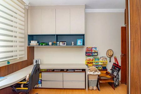 Apartamento à venda com 4 quartos, 135m² em Buritis, Belo Horizonte