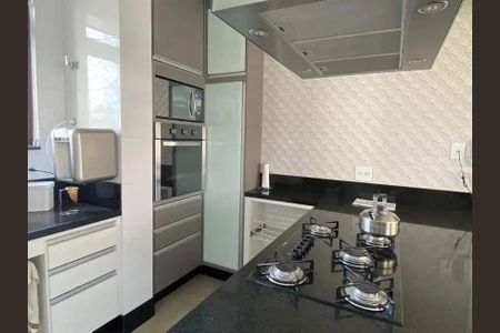 Apartamento à venda com 4 quartos, 140m² em Buritis, Belo Horizonte