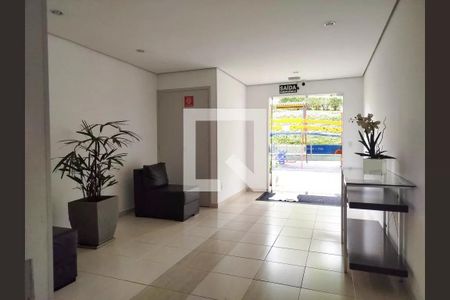 Apartamento à venda com 69m², 3 quartos e 1 vaga Apartamento à venda com 69m², 3 quartos e 1 vagaHall social