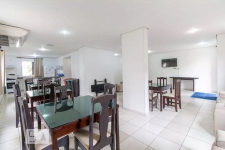Apartamento à venda com 69m², 3 quartos e 1 vaga Apartamento à venda com 69m², 3 quartos e 1 vagaÁrea comum - Salão de festas