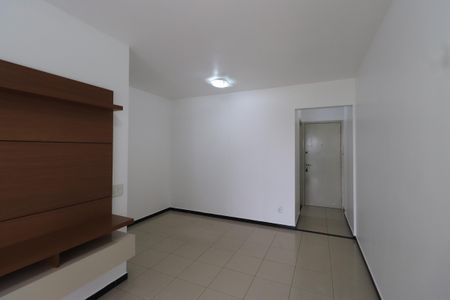 Sala de apartamento à venda com 3 quartos, 69m² em Chácara Seis de Outubro, São Paulo