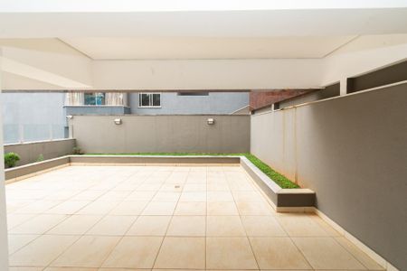Apartamento à venda com 203m², 4 quartos e 2 vagas Apartamento à venda com 203m², 4 quartos e 2 vagasSalão de Festas - Área Externa