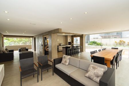 Apartamento à venda com 203m², 4 quartos e 2 vagas Apartamento à venda com 203m², 4 quartos e 2 vagasEspaço Gourmet