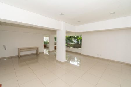 Apartamento à venda com 203m², 4 quartos e 2 vagas Apartamento à venda com 203m², 4 quartos e 2 vagasSalão de Festas