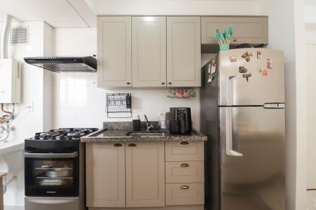 Sala/Cozinha/Área de Serviço de apartamento à venda com 2 quartos, 44m² em Vila Guaca, São Paulo