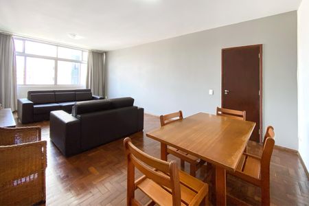 Apartamento à venda com 219m², 4 quartos e 1 vagaSala