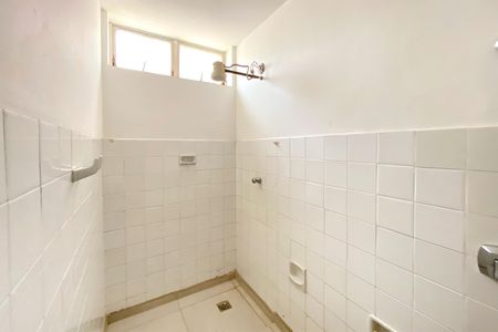 Apartamento à venda com 219m², 4 quartos e 1 vagaBanheiro de serviço