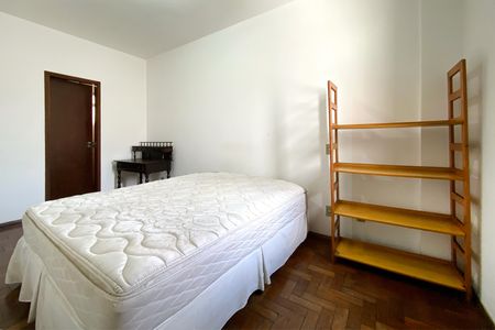 Apartamento à venda com 219m², 4 quartos e 1 vagaQuarto 2