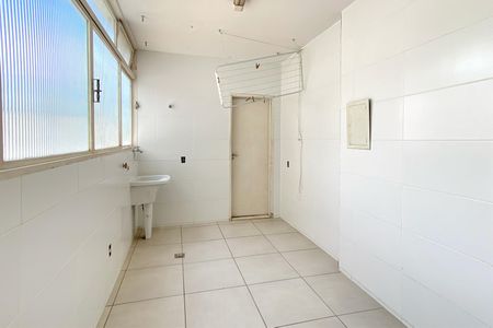 Apartamento à venda com 219m², 4 quartos e 1 vagaÁrea de Serviço