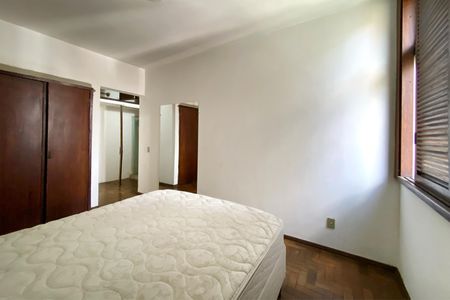 Apartamento à venda com 219m², 4 quartos e 1 vagaSuite 1