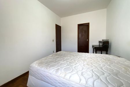 Apartamento à venda com 219m², 4 quartos e 1 vagaQuarto 2
