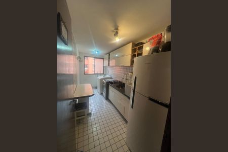 Cozinha de apartamento à venda com 3 quartos, 67m² em Jardim Carvalho, Porto Alegre