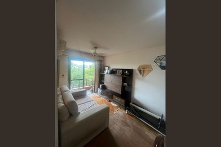 Sala de apartamento à venda com 3 quartos, 67m² em Jardim Carvalho, Porto Alegre