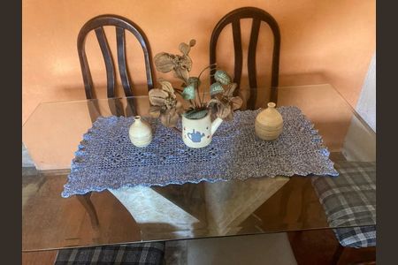 Sala de apartamento à venda com 3 quartos, 67m² em Jardim Carvalho, Porto Alegre