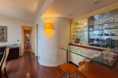 Sala de apartamento à venda com 4 quartos, 140m² em Santo Agostinho, Belo Horizonte