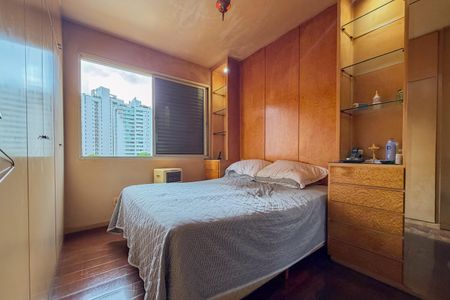 Apartamento à venda com 140m², 4 quartos e 2 vagas Apartamento à venda com 140m², 4 quartos e 2 vagasQuarto 4 - Suíte