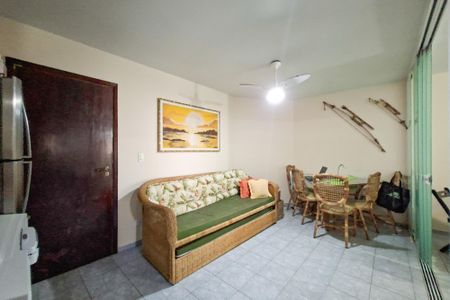 Sala de apartamento para alugar com 2 quartos, 90m² em Guilhermina, Praia Grande