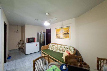 Sala de apartamento para alugar com 2 quartos, 90m² em Guilhermina, Praia Grande