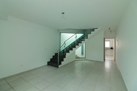 Casa à venda com 192m², 3 quartos e 4 vagasSala 