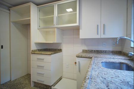 Apartamento para alugar com 106m², 2 quartos e 1 vagaCozinha