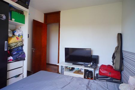 Quarto 2 de apartamento à venda com 3 quartos, 67m² em Jardim Carvalho, Porto Alegre