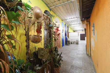 Casa à venda com 100m², 2 quartos e 3 vagas