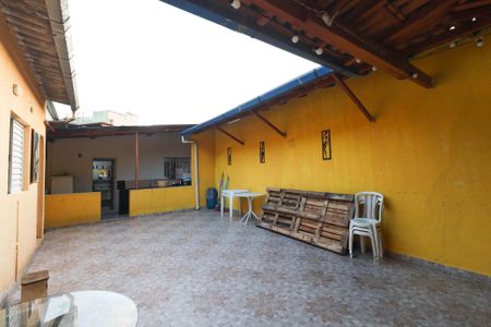 Casa à venda com 100m², 2 quartos e 3 vagas