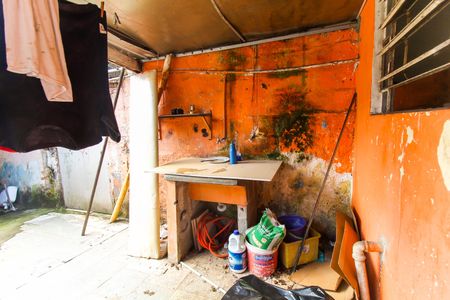 Casa para alugar com 100m², 1 quarto e sem vagaÁrea de Serviço e quintal