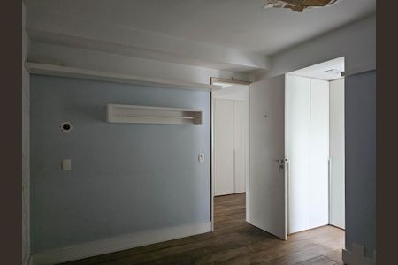 Apartamento à venda com 250m², 3 quartos e 4 vagasSuíte 2