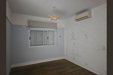 Apartamento à venda com 250m², 3 quartos e 4 vagasSuíte 2